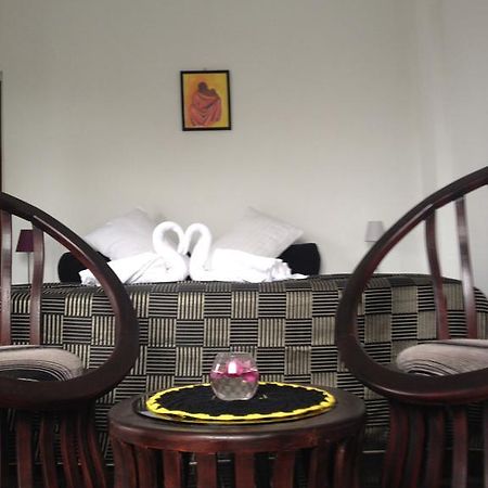 Friends Guesthouse Kudapaduwa ภายนอก รูปภาพ